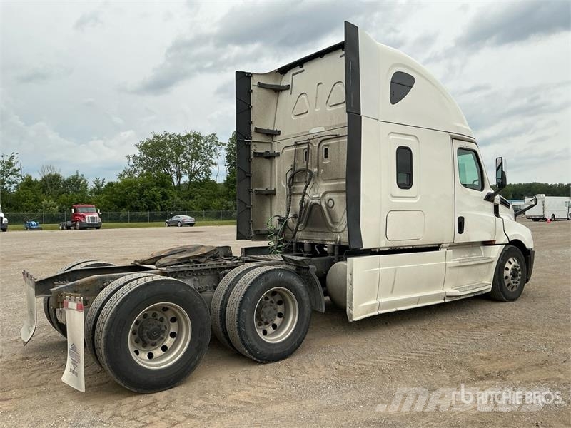 Freightliner Cascadia 126 Vlačilci