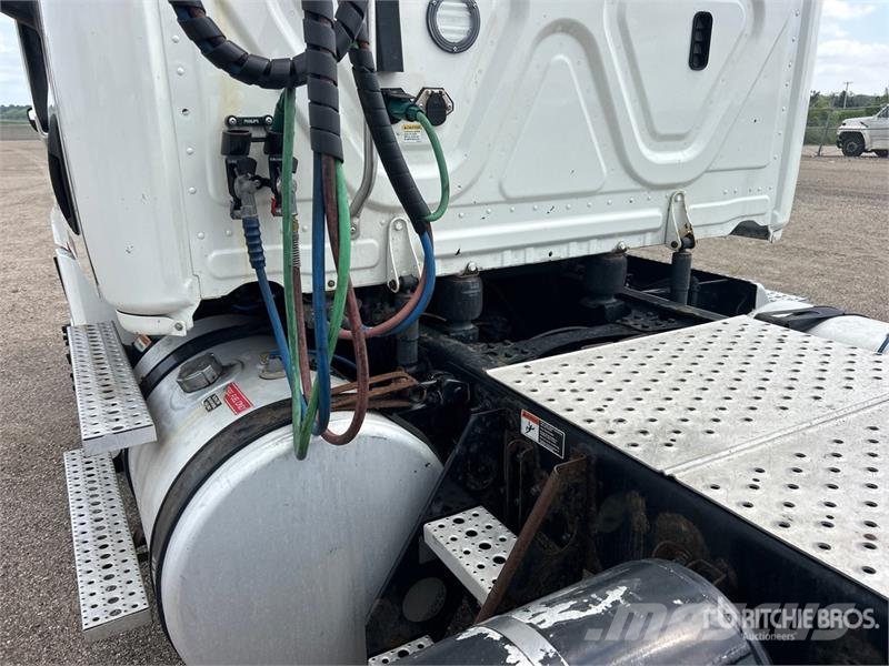 Freightliner Cascadia 126 Prime Movers
