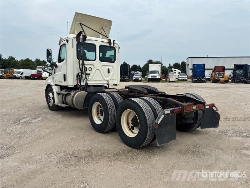 Freightliner Cascadia 126 Çekiciler