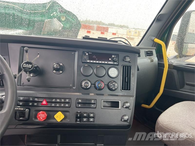 Freightliner Cascadia 126 Vlačilci