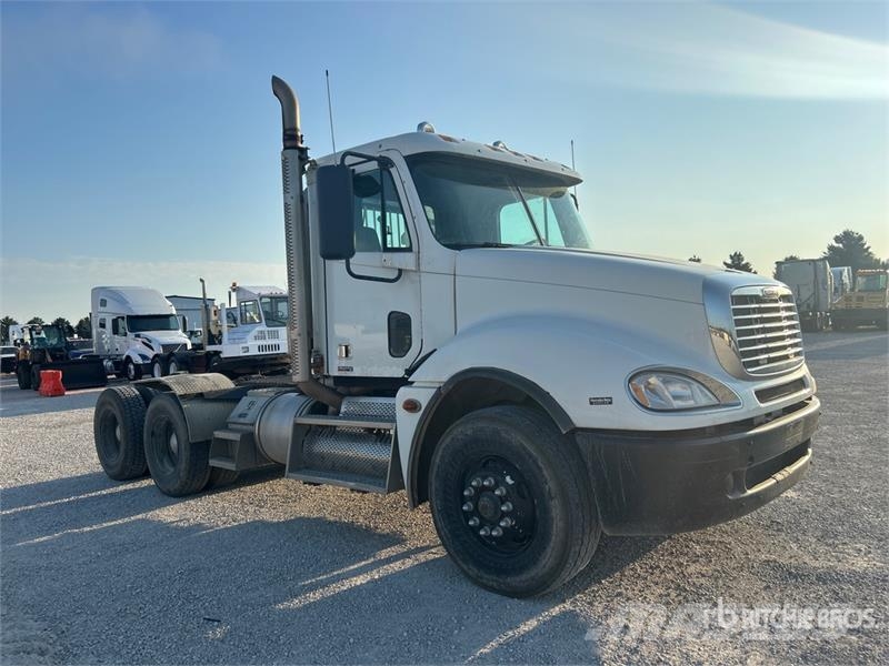 Freightliner Columbia 112 Влекачи