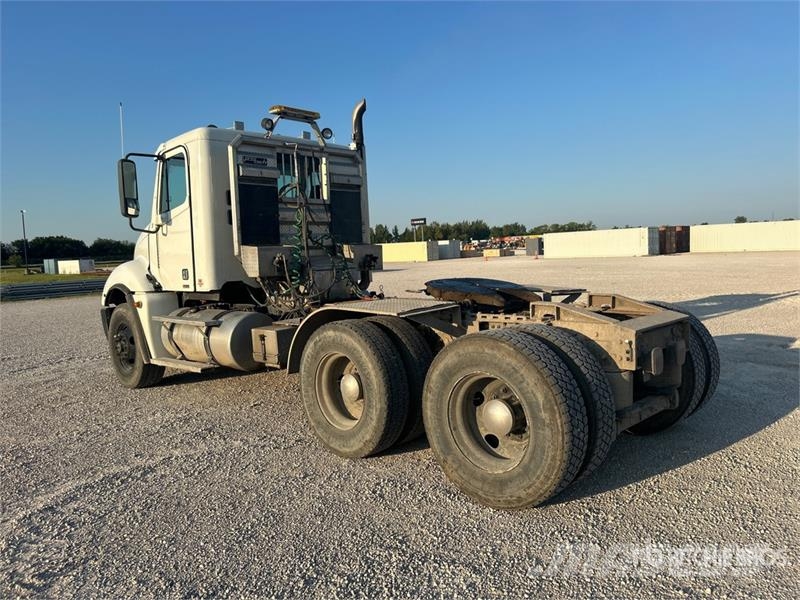 Freightliner Columbia 112 Влекачи