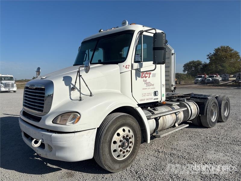Freightliner Columbia 112 Vlačilci