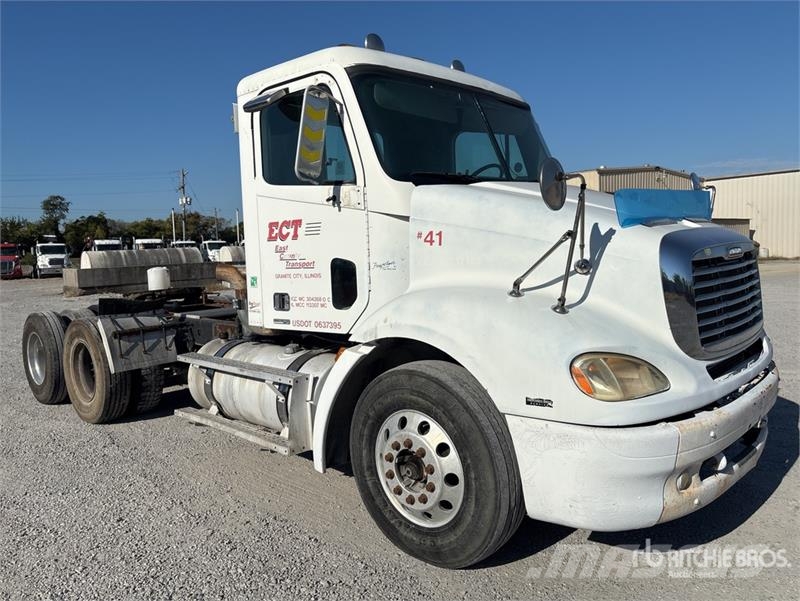 Freightliner Columbia 112 Vlačilci