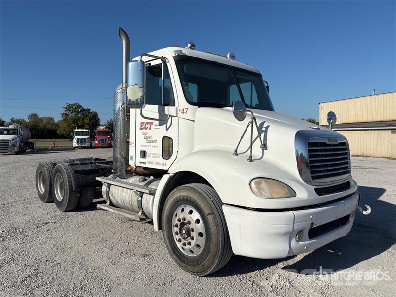 Freightliner Columbia 112 Vlačilci
