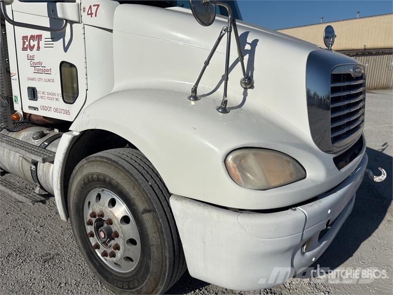 Freightliner Columbia 112 Vlačilci