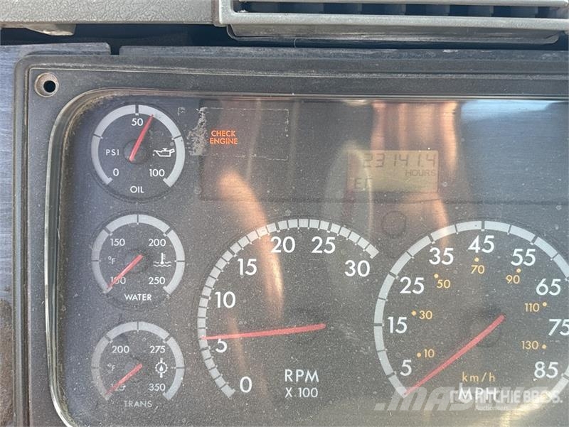 Freightliner Columbia 112 Vlačilci