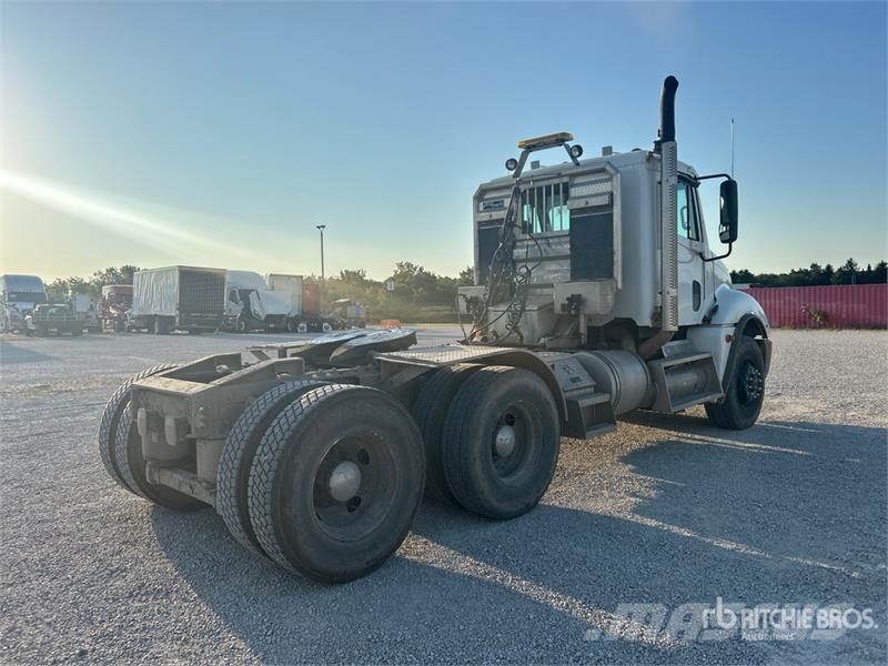 Freightliner Columbia 112 Влекачи