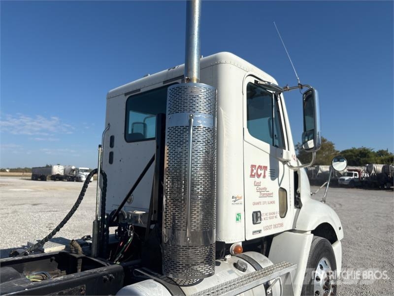 Freightliner Columbia 112 Vlačilci