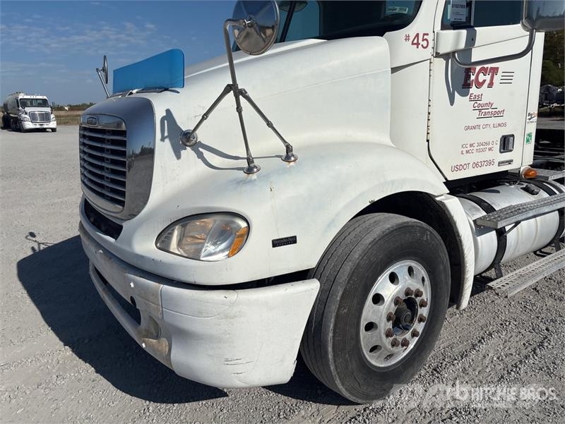 Freightliner Columbia 112 Vlačilci