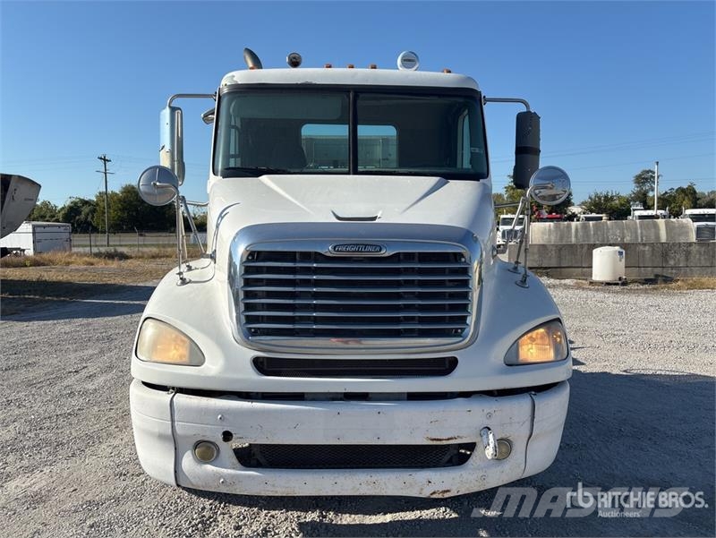 Freightliner Columbia 112 Vlačilci
