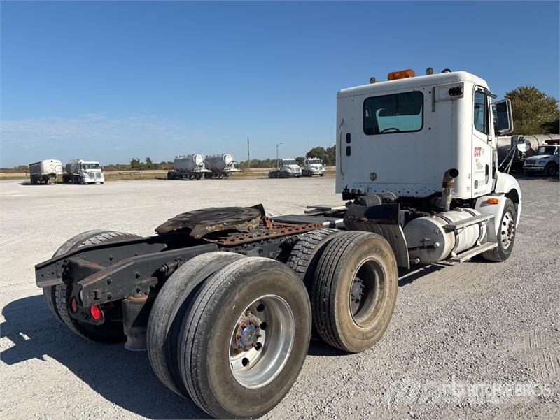 Freightliner Columbia 112 Vlačilci