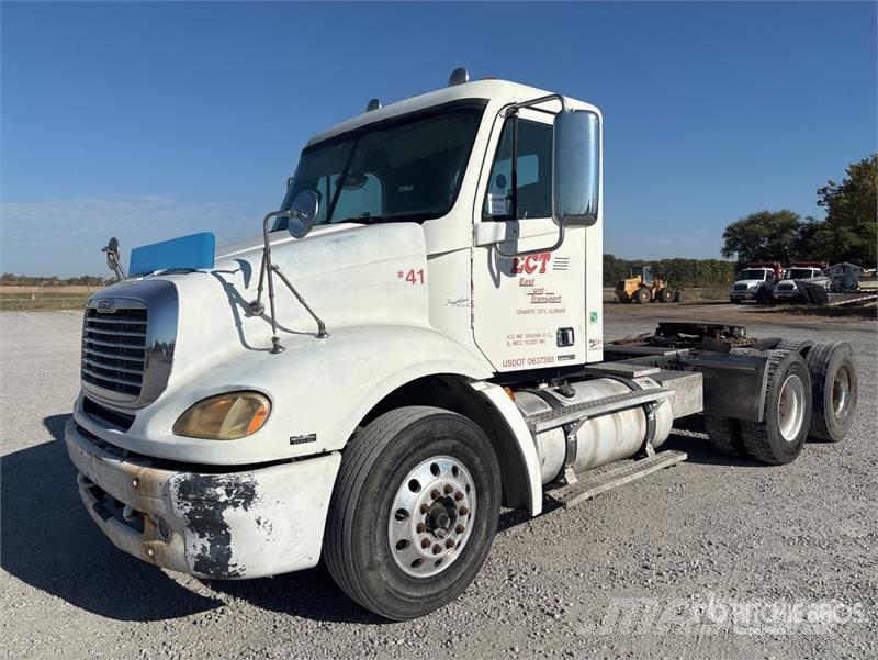 Freightliner Columbia 112 Vlačilci