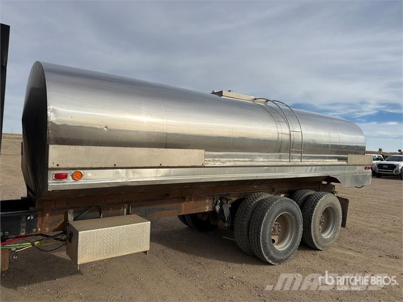Freightliner Columbia 120 6x4 Tanker Truck Tovornjaki cisterne