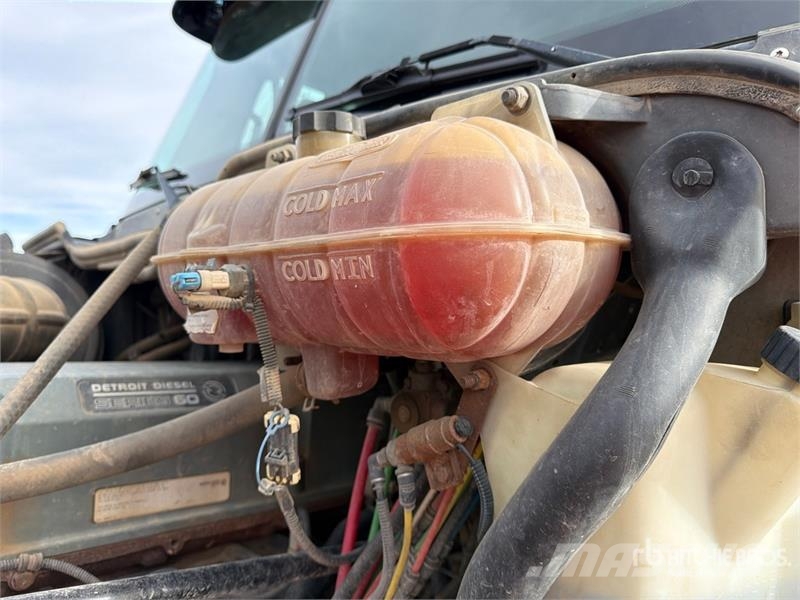 Freightliner Columbia 120 6x4 Tanker Truck Tovornjaki cisterne