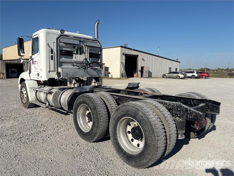 Freightliner Columbia 112 Vlačilci