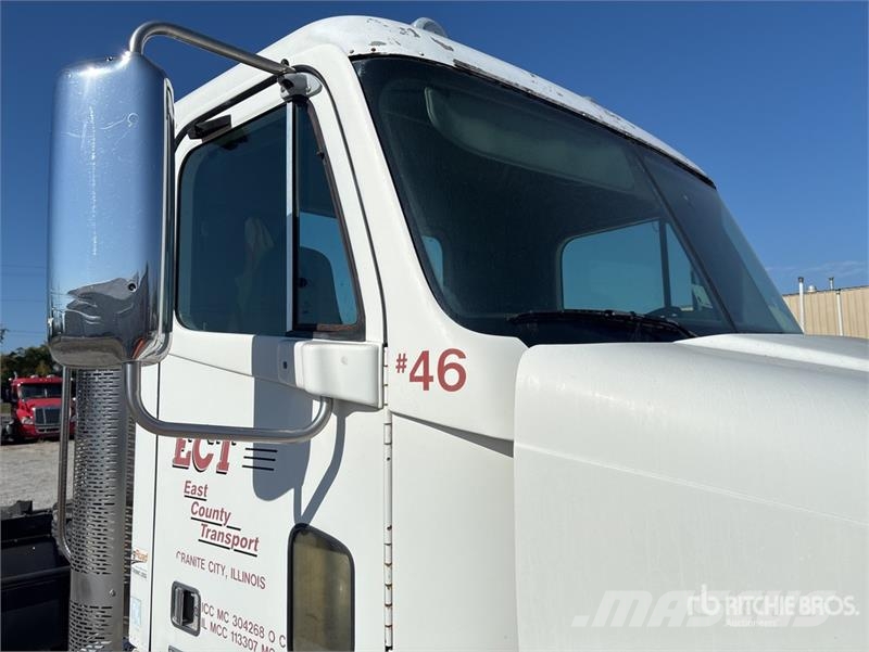 Freightliner Columbia 112 Тягачі