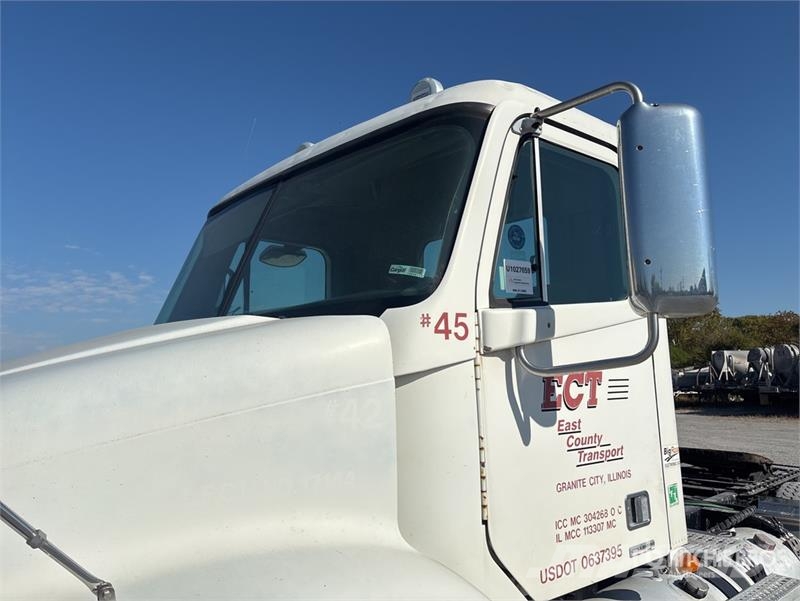 Freightliner Columbia 112 Vlačilci