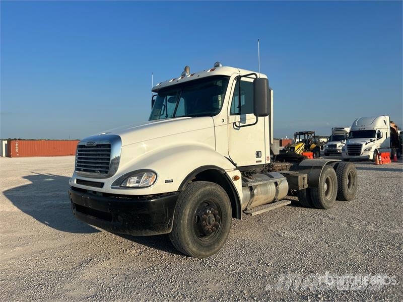 Freightliner Columbia 112 Влекачи