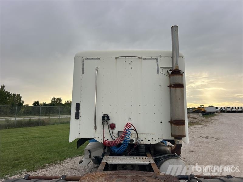 Freightliner Columbia 112 Trekkvogner