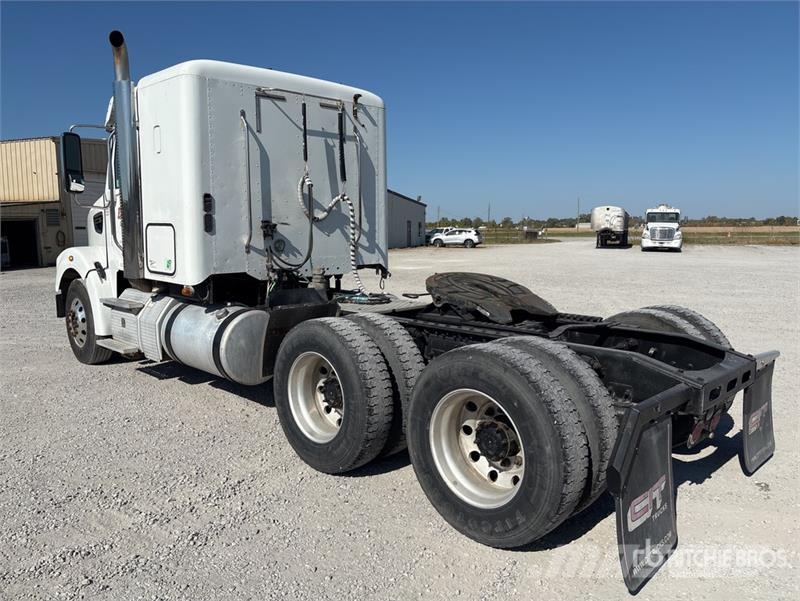 Freightliner Coronado 122SD Тягачі