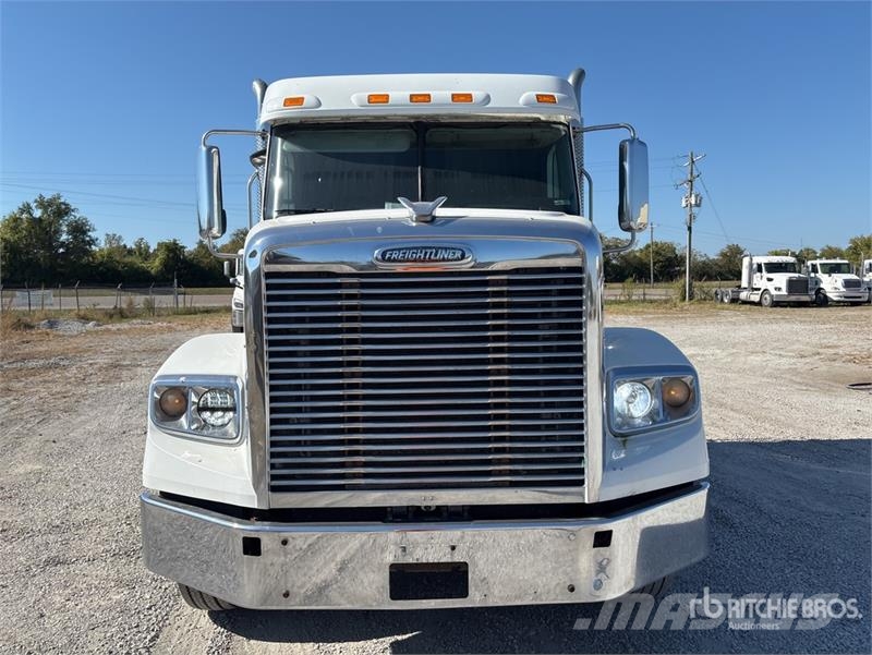Freightliner Coronado 122SD Тягачі