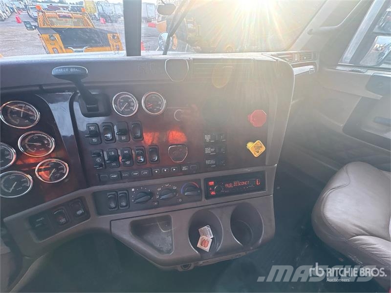 Freightliner Coronado 6x4 T/A Sleeper Truck Tractor Prime Movers
