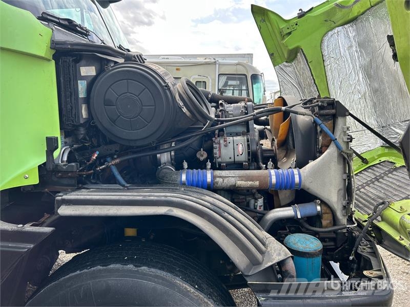 Freightliner CST120 6x4 Sleeper Car Carrier Truck Transport vehicles