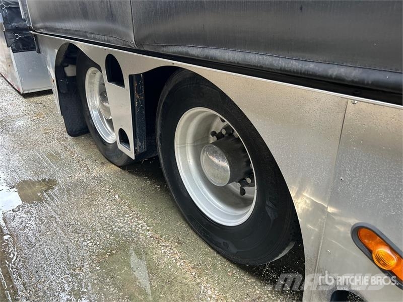 Freightliner CST120 6x4 Sleeper Car Carrier Truck Transport vehicles