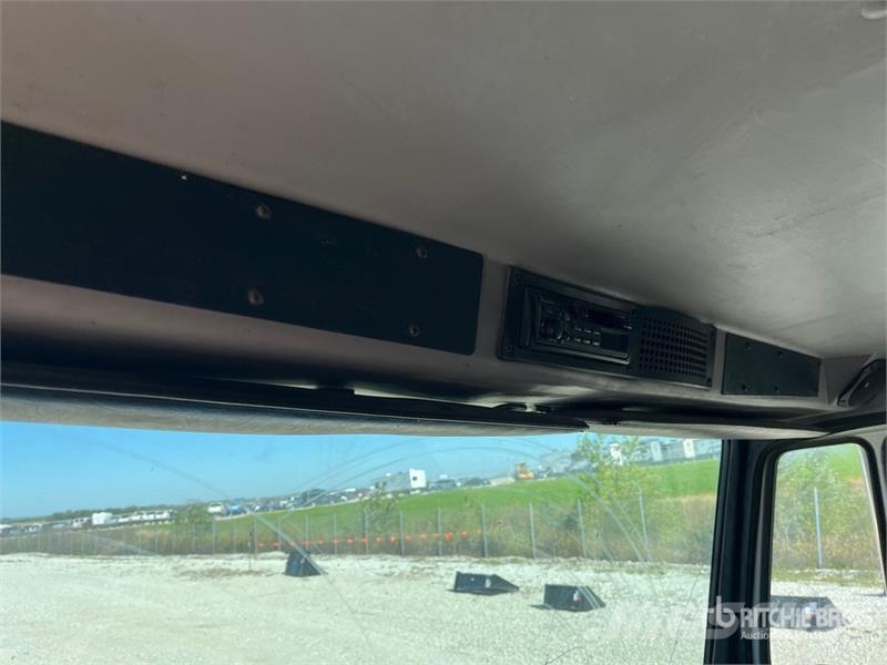 Freightliner FL 70 Tovornjaki za žagovino