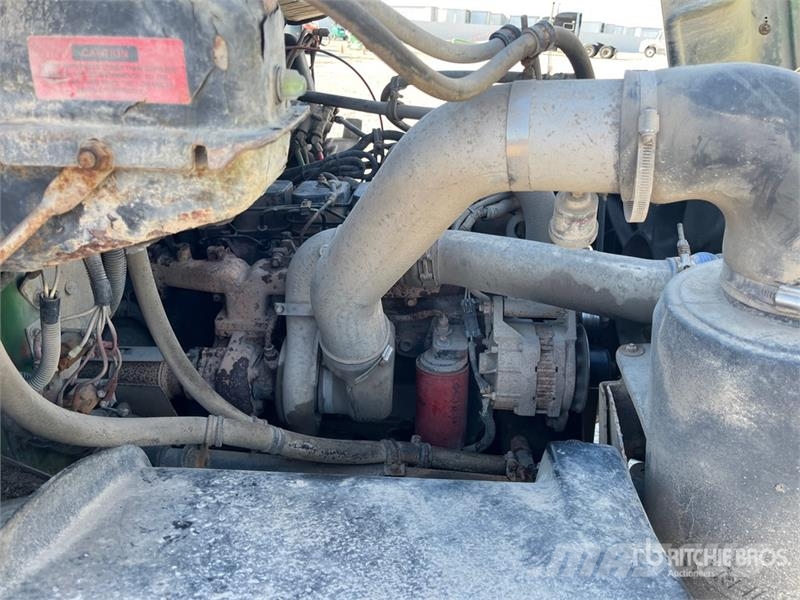 Freightliner FL 70 Tovornjaki za žagovino