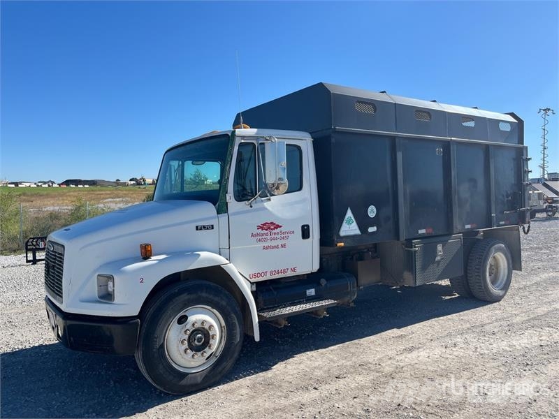 Freightliner FL 70 Tovornjaki za žagovino