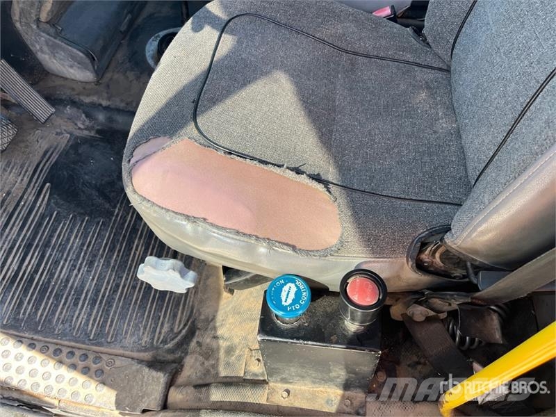 Freightliner FL 70 Tovornjaki za žagovino