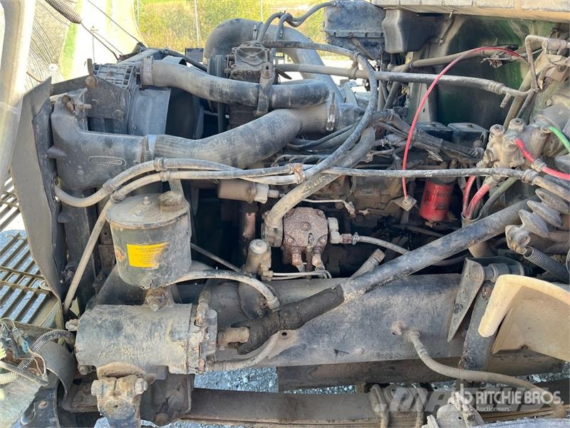 Freightliner FL 70 Tovornjaki za žagovino