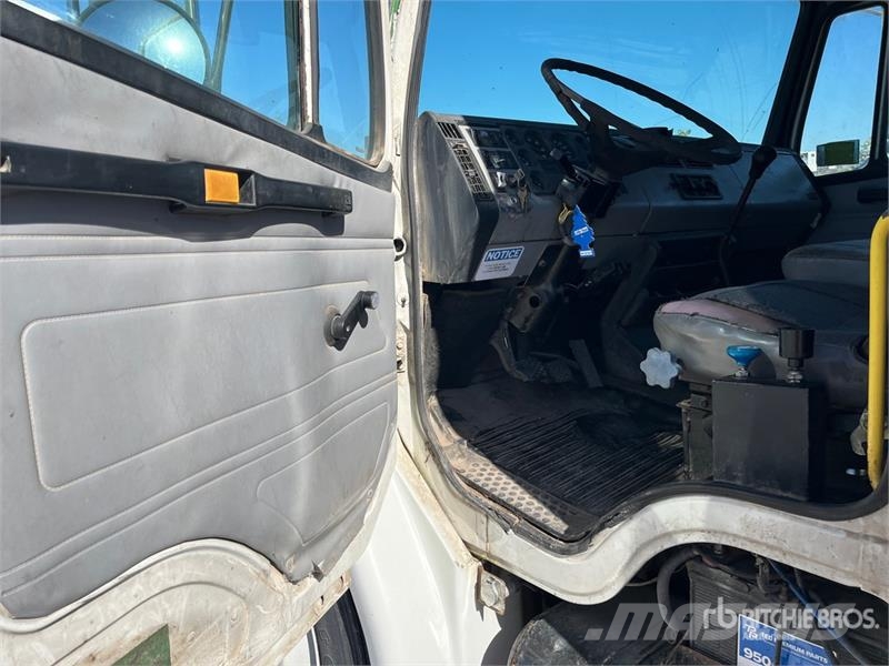 Freightliner FL 70 Tovornjaki za žagovino