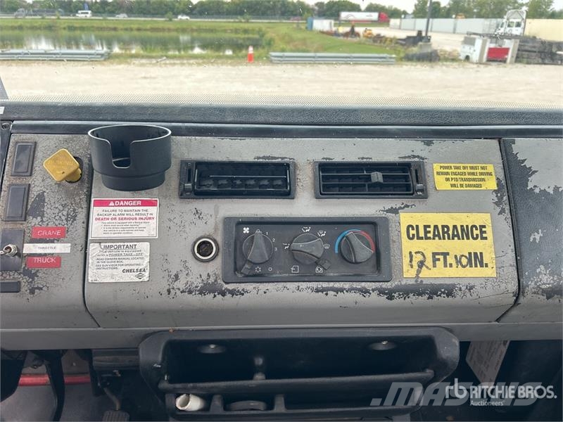 Freightliner FL70 4x2 Cab and Chassis Kabine i unutrašnjost