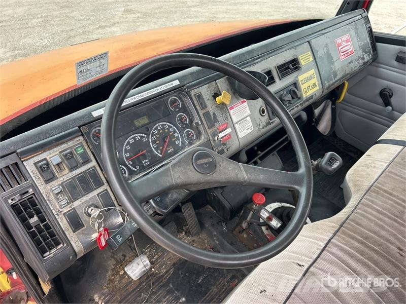 Freightliner FL70 4x2 Cab and Chassis Kabine i unutrašnjost