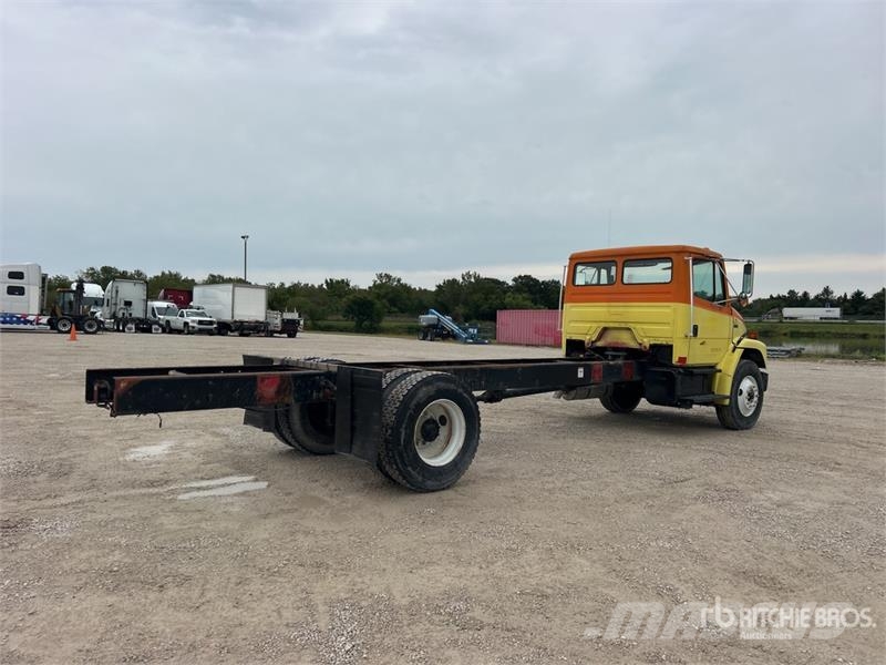 Freightliner FL70 4x2 Cab and Chassis Kabine i unutrašnjost