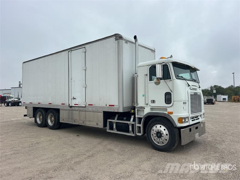 Freightliner FLB 6x4 Van Truck Фургони