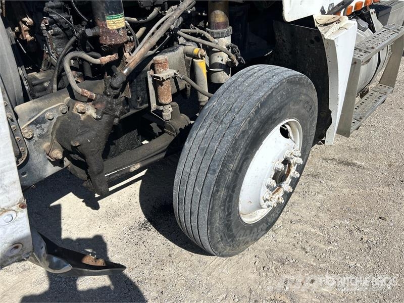 Freightliner FLD 120 트랙터 유닛