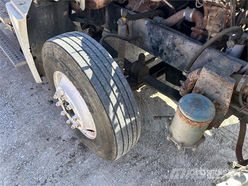 Freightliner FLD 120 트랙터 유닛
