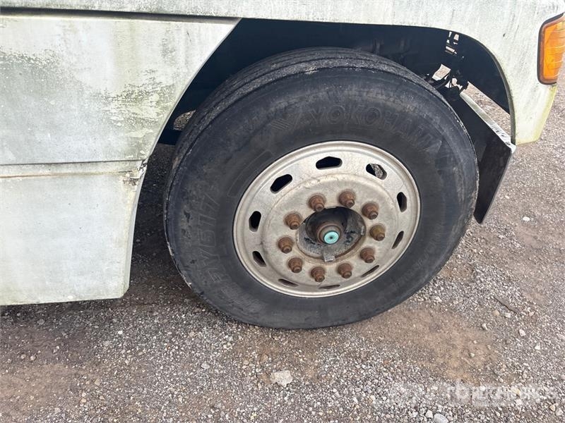 Freightliner FLD120 6x4 Flatbed Truck Kamioni sa otvorenim sandukom