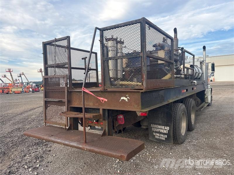 Freightliner FLD120 6x4 Flatbed Truck Kamioni sa otvorenim sandukom