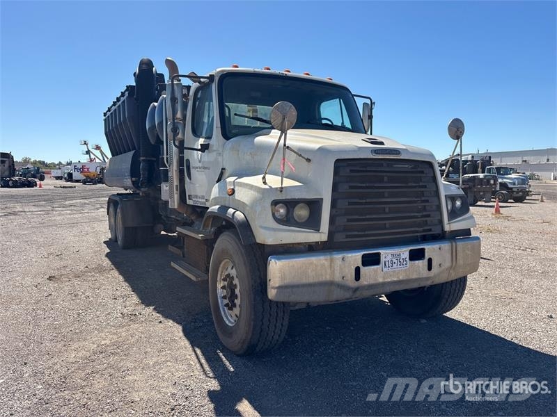 Freightliner HV-57 on  Freightliner 114SD 6x4 Vacuum Excavator  Vakuumski tovornjaki