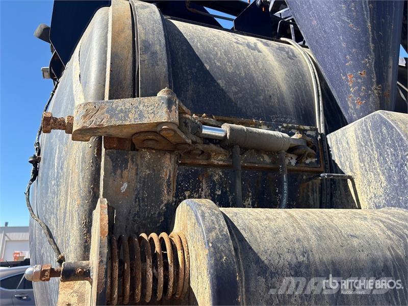 Freightliner HV-57 on  Freightliner 114SD 6x4 Vacuum Excavator  Vakuumski tovornjaki