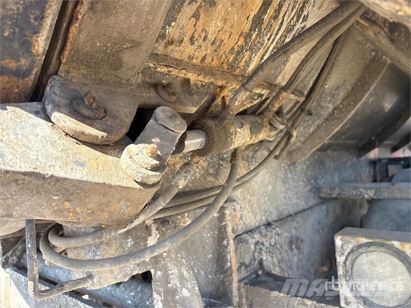 Freightliner HV-57 on  Freightliner 114SD 6x4 Vacuum Excavator  Vakuumski tovornjaki