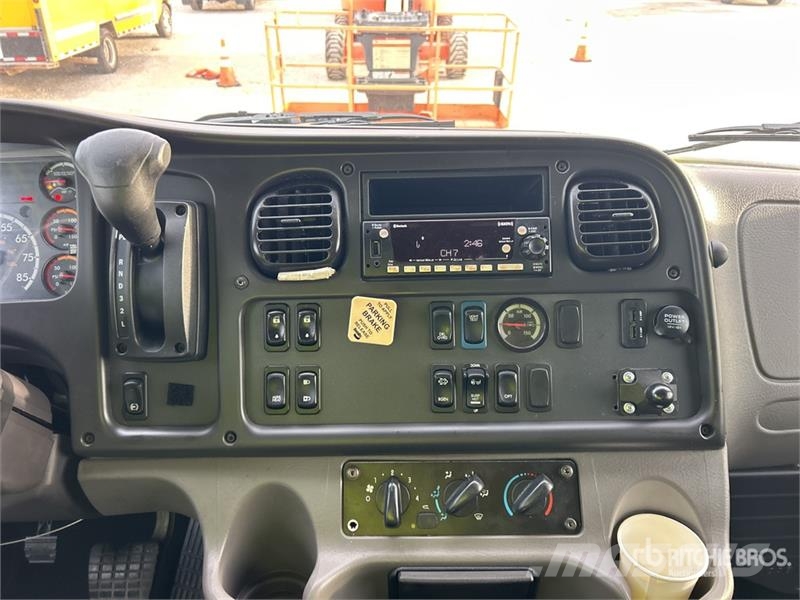 Freightliner M2 Dobozos teherautók