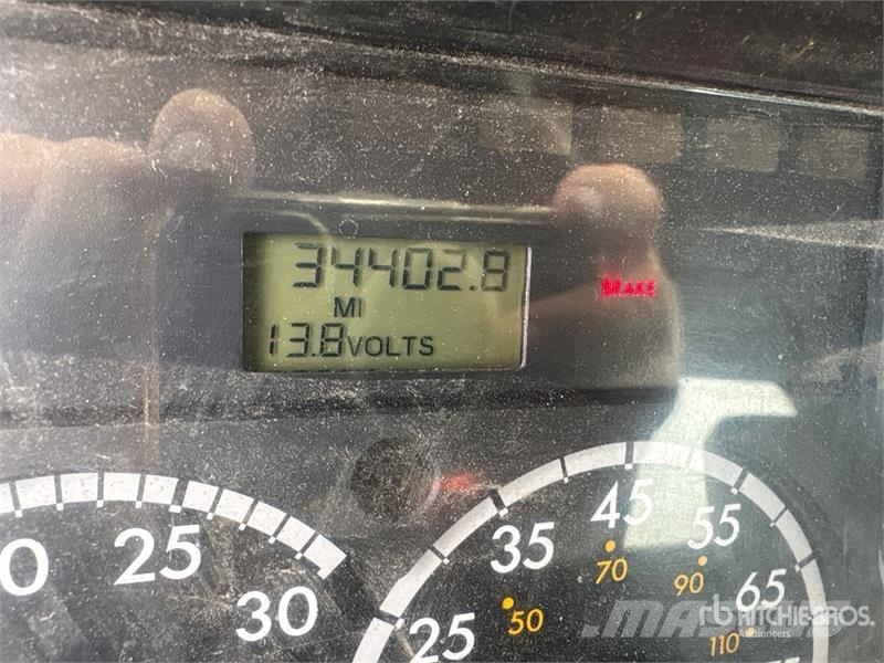 Freightliner M2 106 Slamsugere