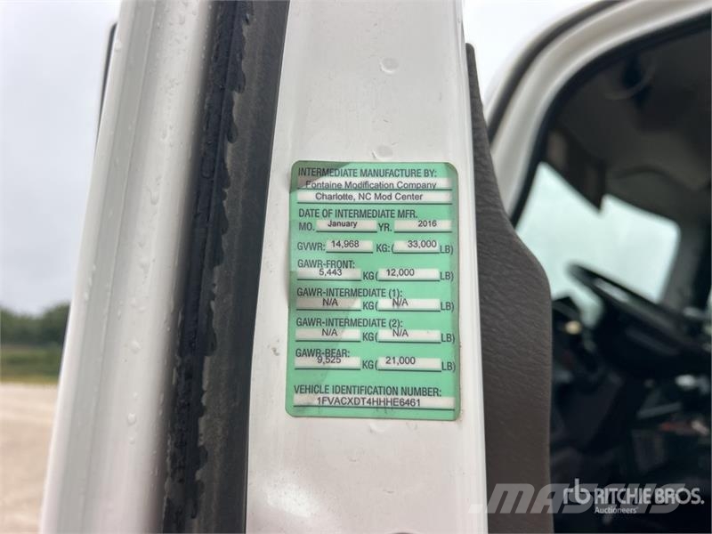 Freightliner M2 106 Kehrmaschine