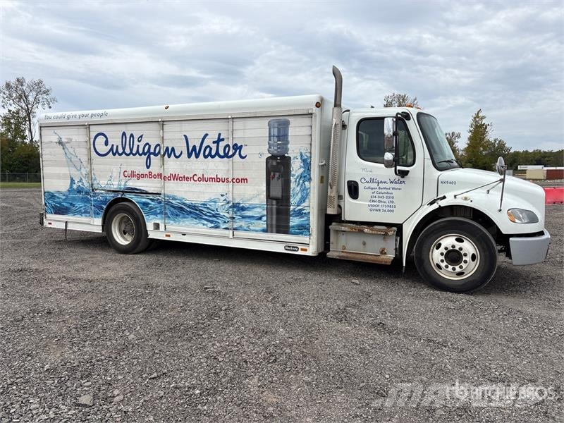 Freightliner M2 106 Грузовики для доставки напитков